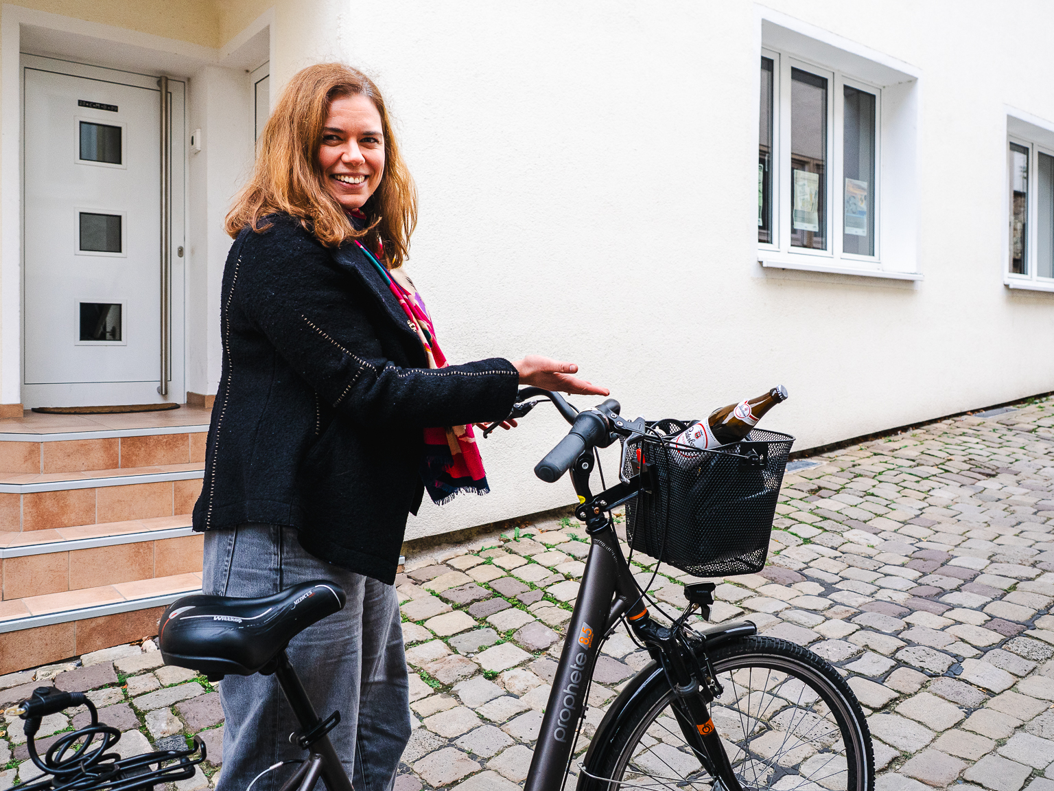 Ja, ich bin aus Paderborn. Fotografieren gerne - aber ich trinke kein Bier!